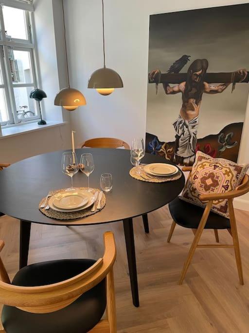 Nyrenoveret Charmerende Lejlighed I Odense C!公寓 外观 照片